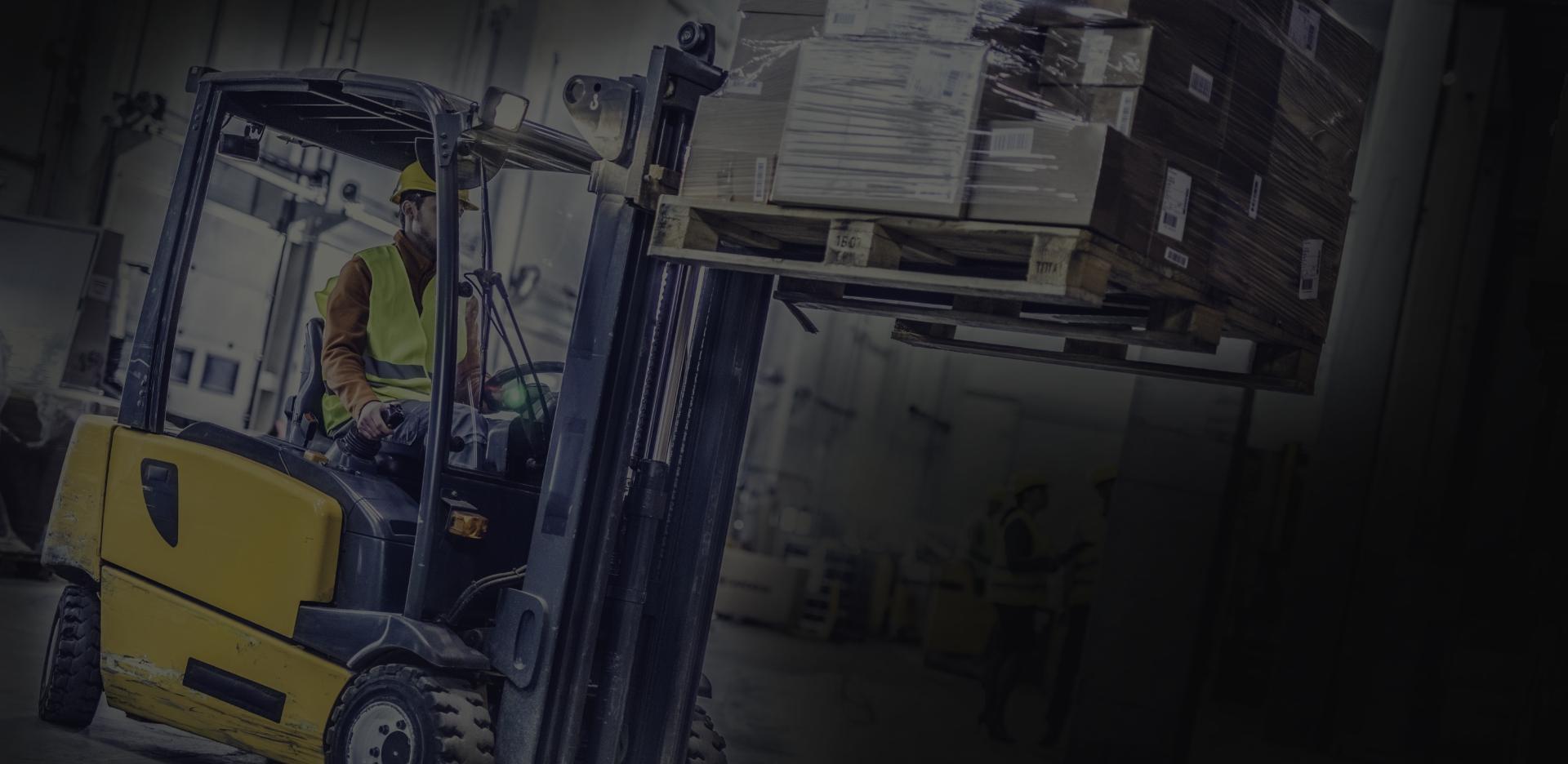 wózek widłowy żółty